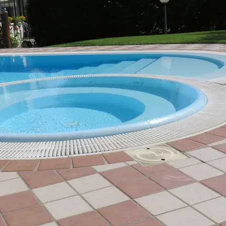 Al Cacciatore فندق