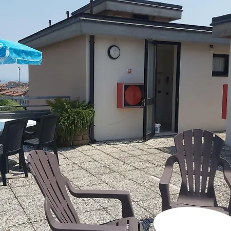 Al Cacciatore فندق 3*